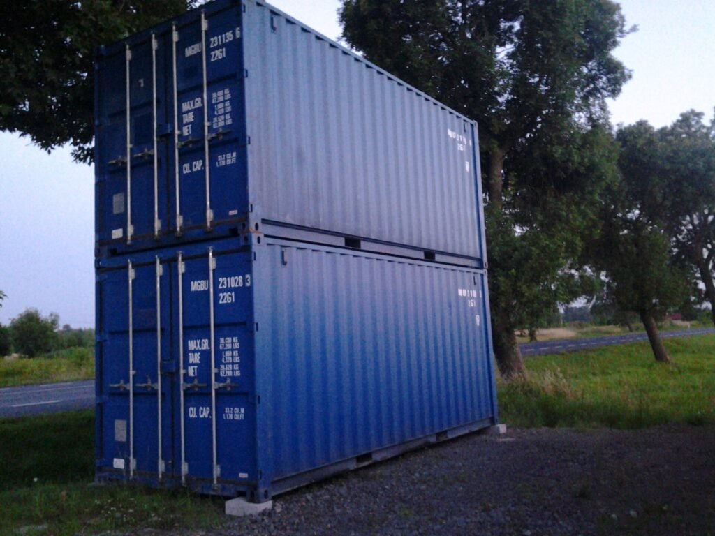 shipping container dimensions