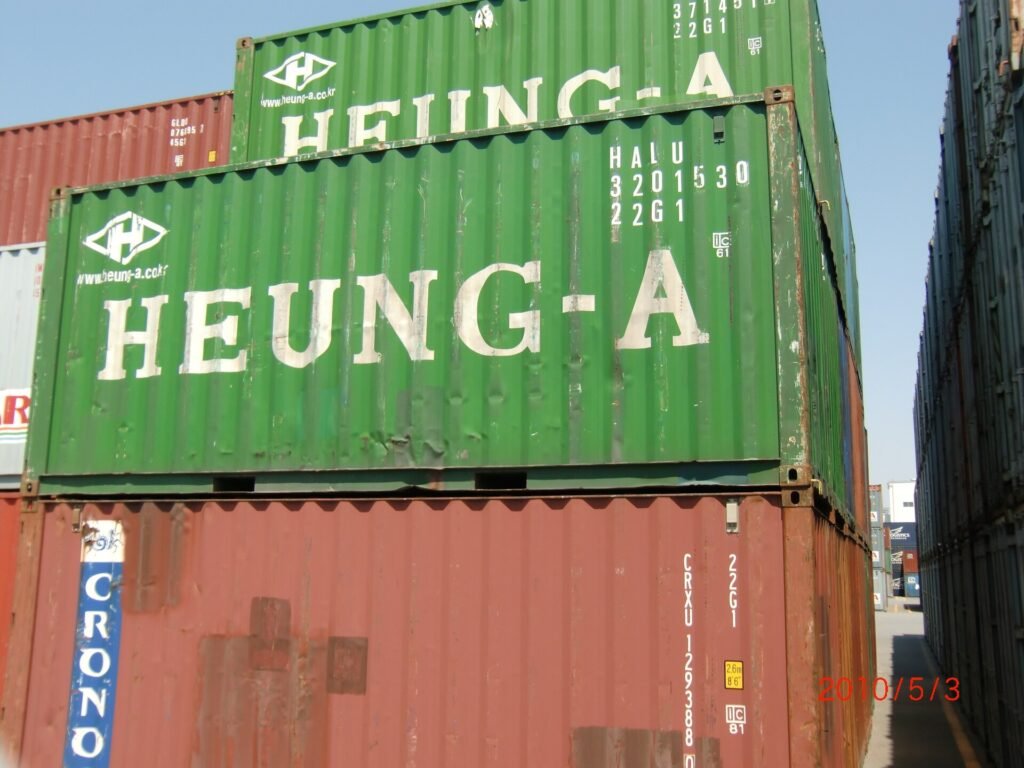 shipping container dimensions code 22G1 on a 20ft container