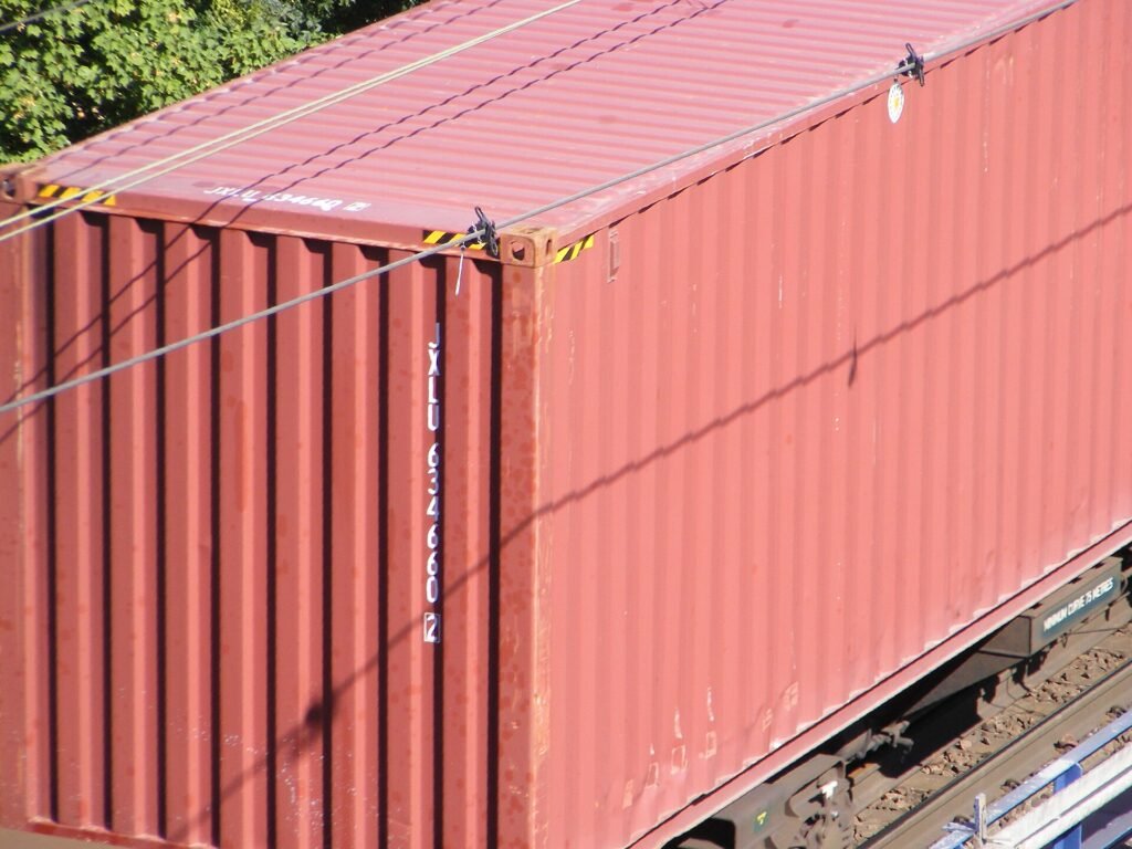 high cube vs standard container
